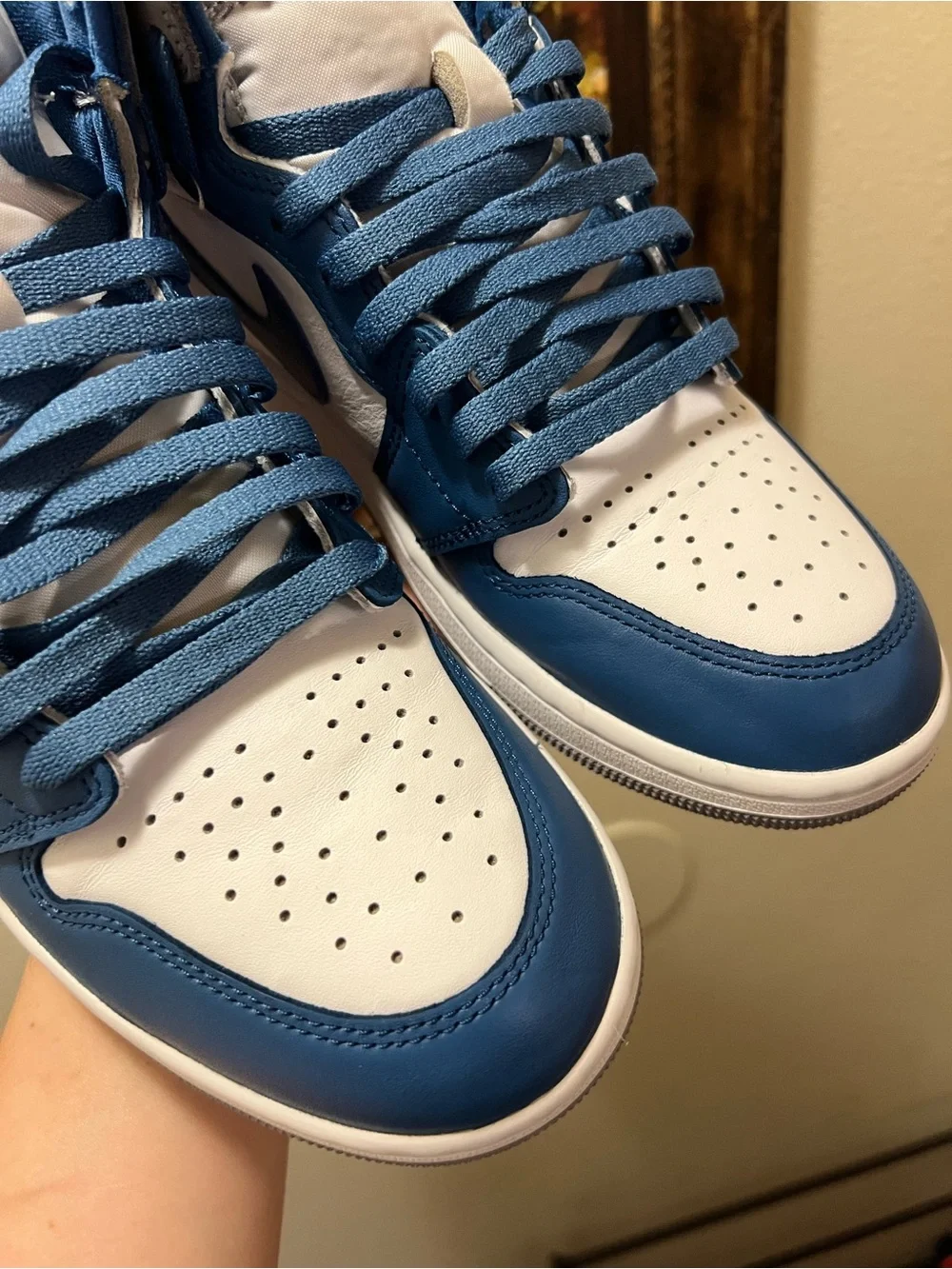 Jordan 1 Retro High OG True Blue sneakers